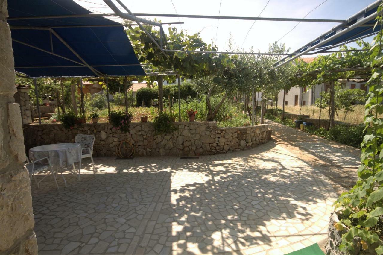 Apartments Cvelic Milovcic Malinska Dış mekan fotoğraf