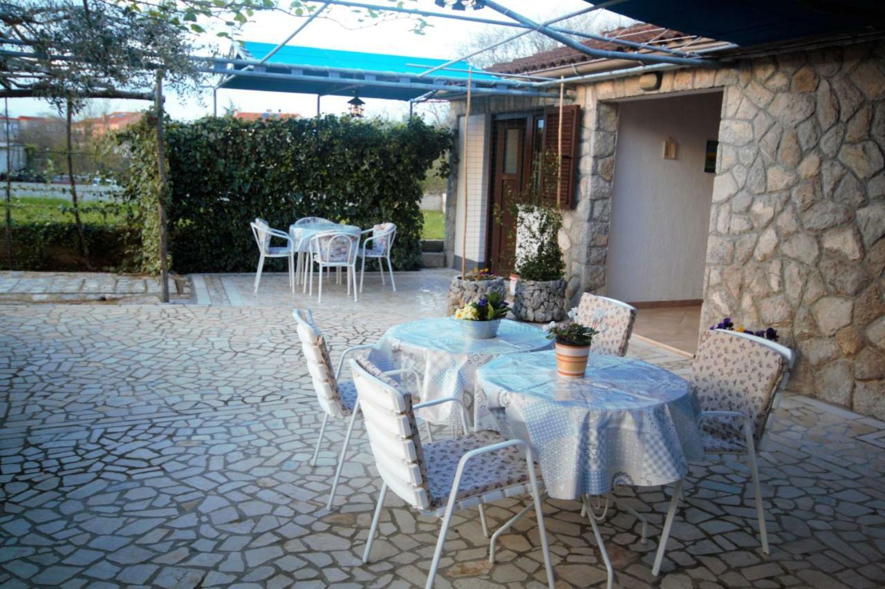 Apartments Cvelic Milovcic Malinska Dış mekan fotoğraf