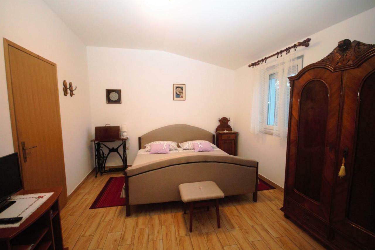Apartments Cvelic Milovcic Malinska Dış mekan fotoğraf